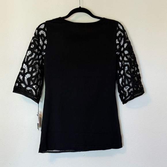 Dolce Cabo Black and White Floral Lace Blouse Top- Size Small - Picture 4 of 5